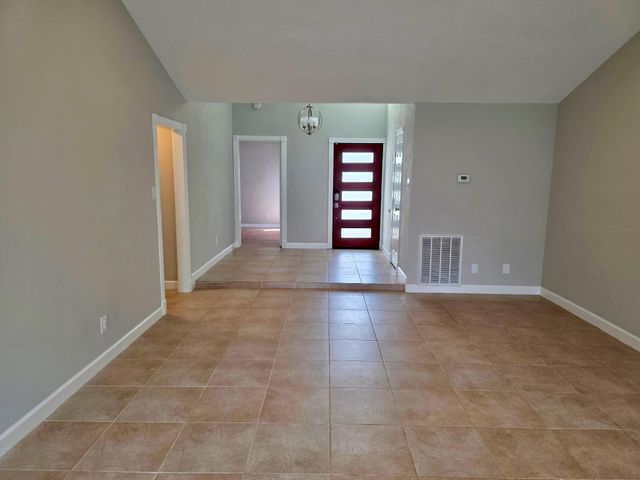 16007 Mill Point Drive, Houston, TX 77059