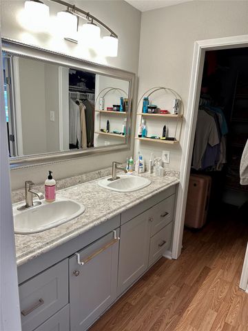 16007 Mill Point Drive, Houston, TX 77059