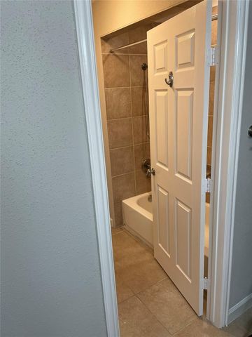 16007 Mill Point Drive, Houston, TX 77059