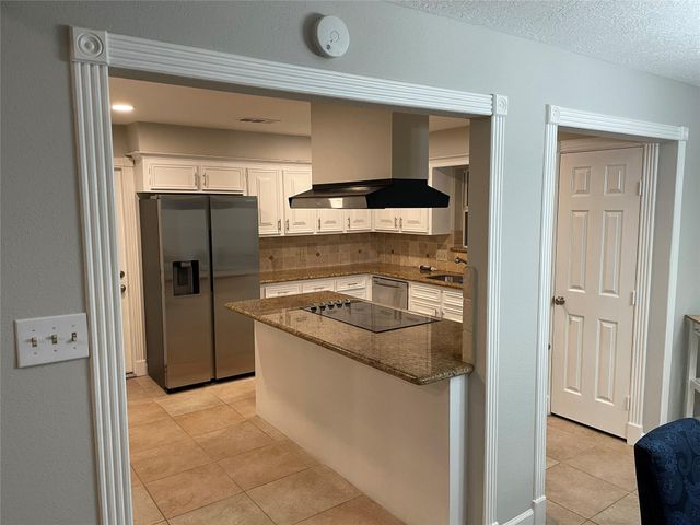 16007 Mill Point Drive, Houston, TX 77059