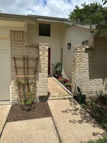 16007 Mill Point Drive, Houston, TX 77059