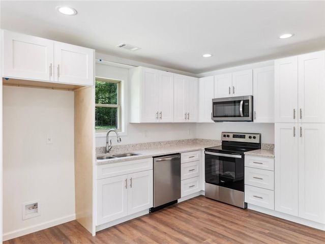 8083 Beachwood Drive, Murrayville, GA 30564