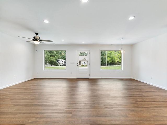 8083 Beachwood Drive, Murrayville, GA 30564