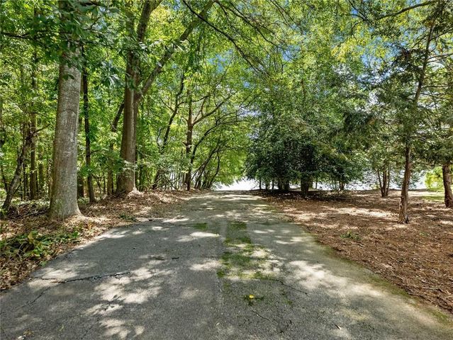 8083 Beachwood Drive, Murrayville, GA 30564