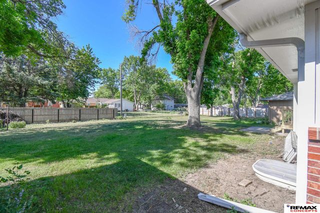 5511 Glade Street, Lincoln, NE 68506