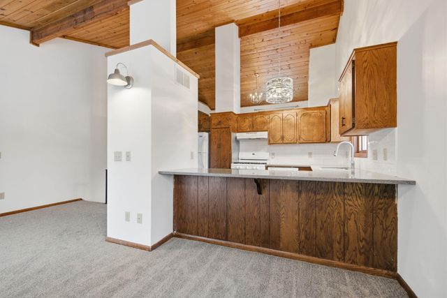 1266 Polk Street S, Shakopee, MN 55379