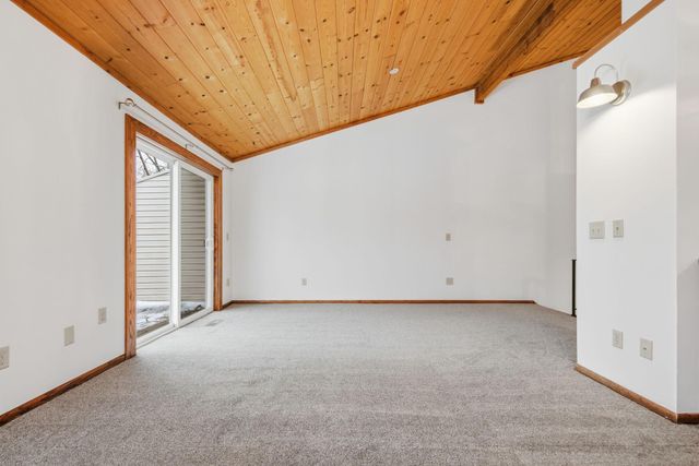 1266 Polk Street S, Shakopee, MN 55379