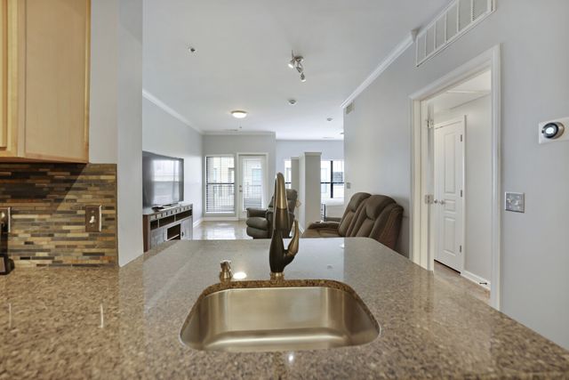 1803 Broadway Apt 611, Nashville, TN 37203