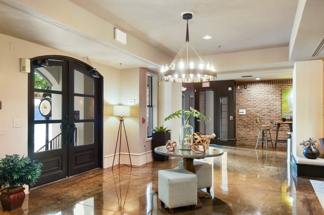 1803 Broadway Apt 611, Nashville, TN 37203