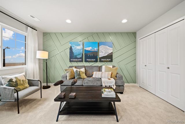 747 N Clubview Street, Watkins, CO 80137