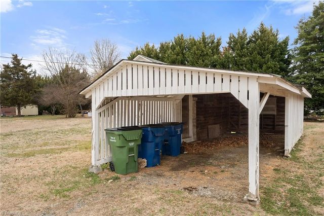 610 Piedmont Avenue, Gibsonville, NC 27249
