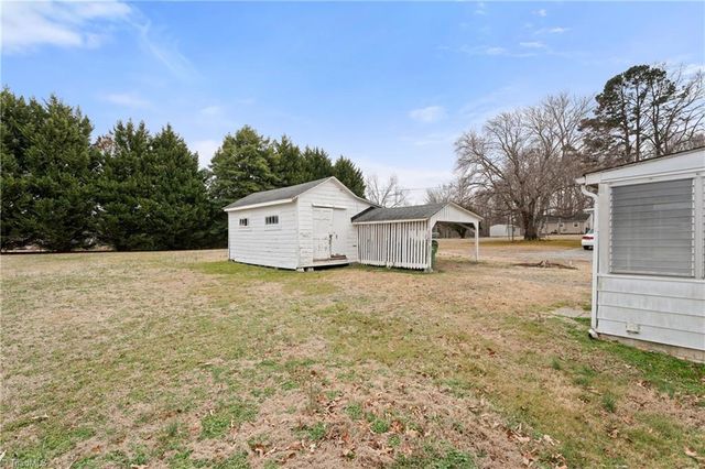 610 Piedmont Avenue, Gibsonville, NC 27249