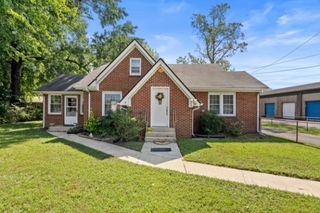808 E Lincoln St, Tullahoma, TN 37388