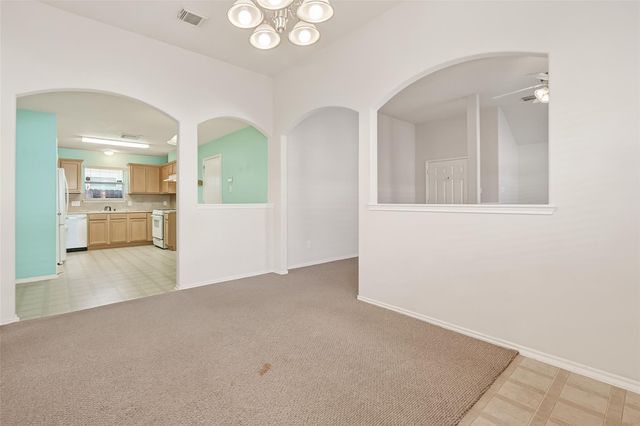 11034 Knobbley Oak Court, Houston, TX 77065