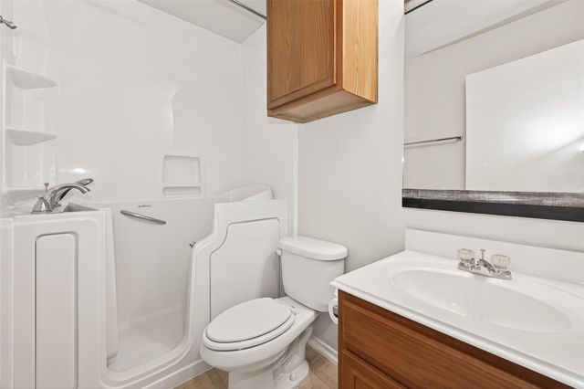 11034 Knobbley Oak Court, Houston, TX 77065