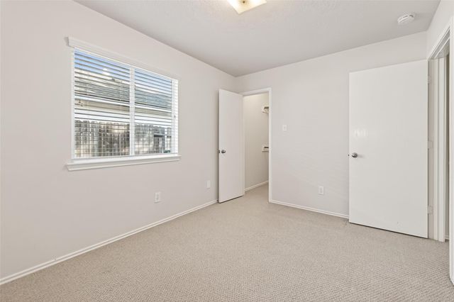 11034 Knobbley Oak Court, Houston, TX 77065