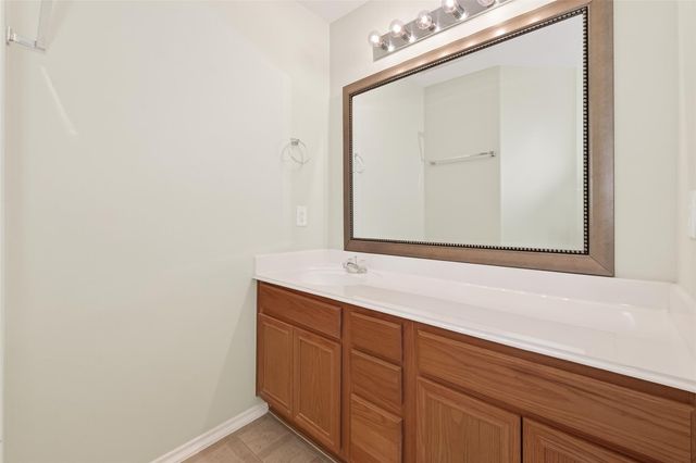 11034 Knobbley Oak Court, Houston, TX 77065