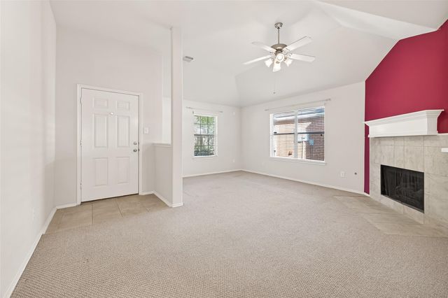 11034 Knobbley Oak Court, Houston, TX 77065