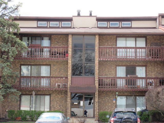 1867 Michigan City Road 3W, Calumet City, IL 60409