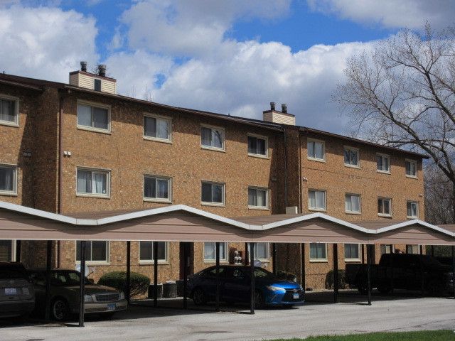 1867 Michigan City Road 3W, Calumet City, IL 60409