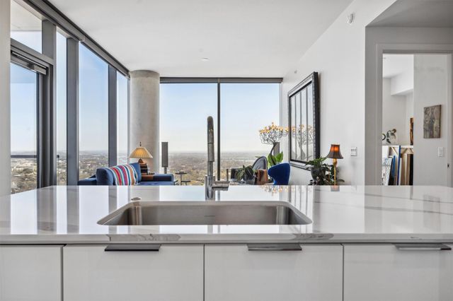44 East Ave 2607, Austin, TX 78701