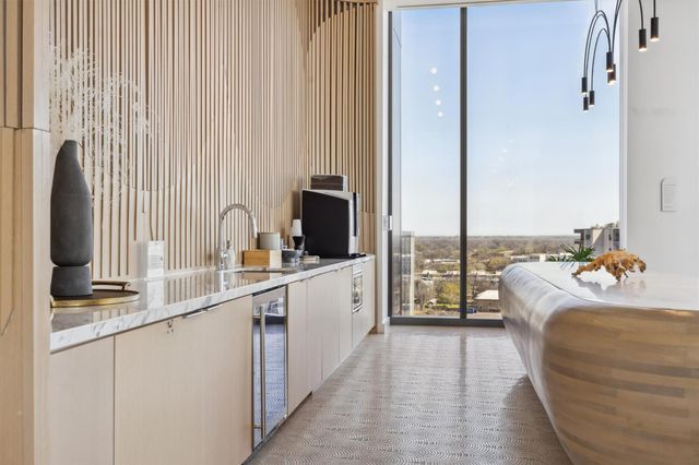 44 East Ave 2607, Austin, TX 78701