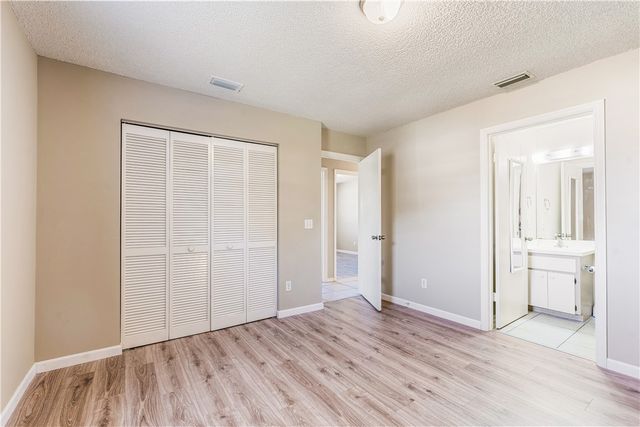 8485 22nd Street, Vero Beach, FL 32966