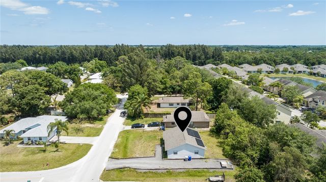 8485 22nd Street, Vero Beach, FL 32966