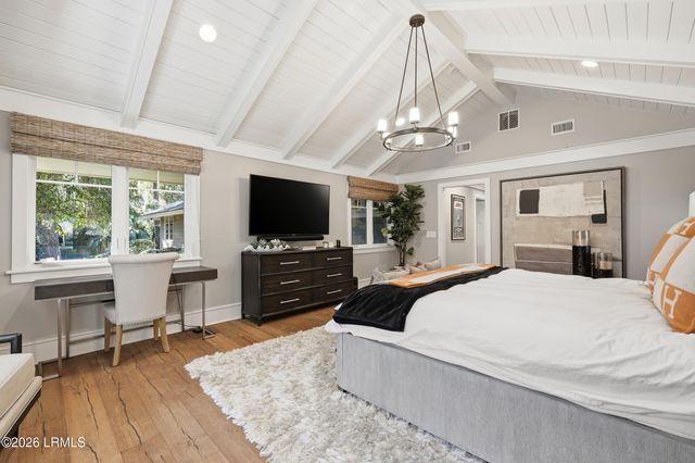 6 Greenwood Court, Hilton Head Island, SC 29928