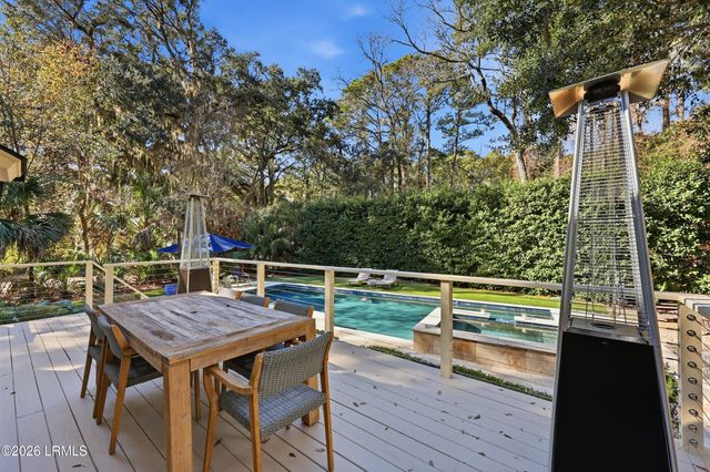 6 Greenwood Court, Hilton Head Island, SC 29928