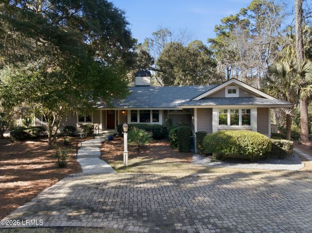 6 Greenwood Court, Hilton Head Island, SC 29928