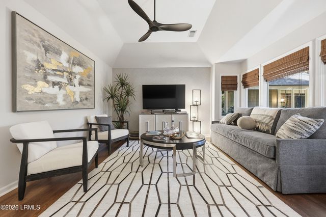 6 Greenwood Court, Hilton Head Island, SC 29928