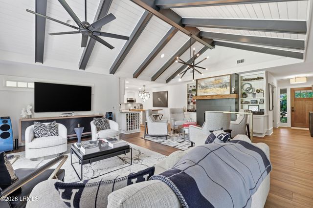 6 Greenwood Court, Hilton Head Island, SC 29928