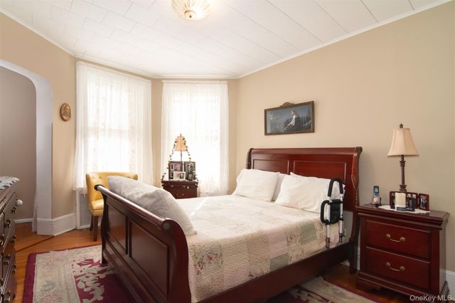 262 N Fulton Avenue, Fleetwood, NY 10552