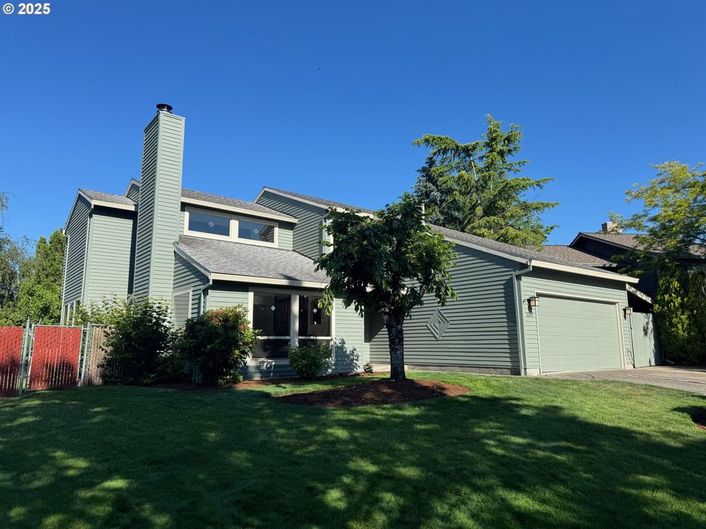 2245 Sw MAWRCREST Ct, Gresham, OR 97080