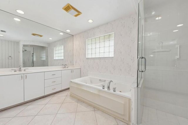 11582 Dunes Road, Boynton Beach, FL 33436