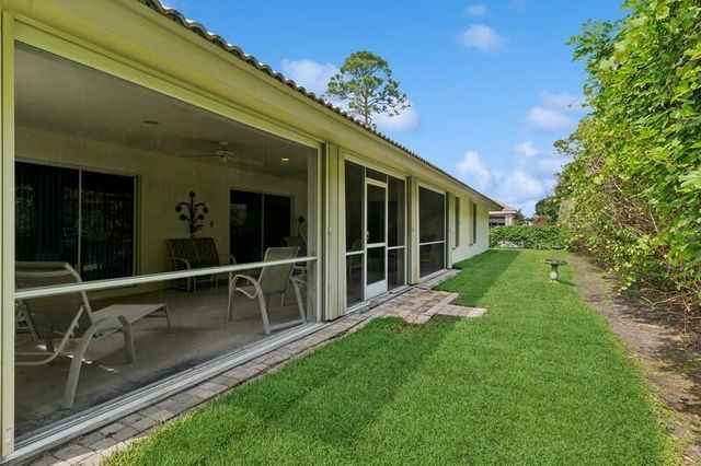 11582 Dunes Road, Boynton Beach, FL 33436