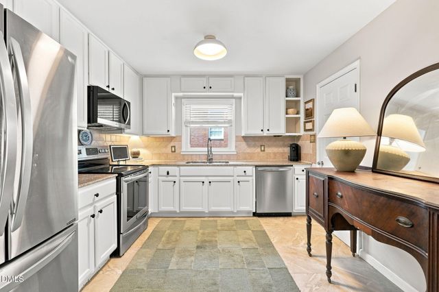 913 Greenwich Street, Raleigh, NC 27610