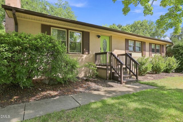 913 Greenwich Street, Raleigh, NC 27610