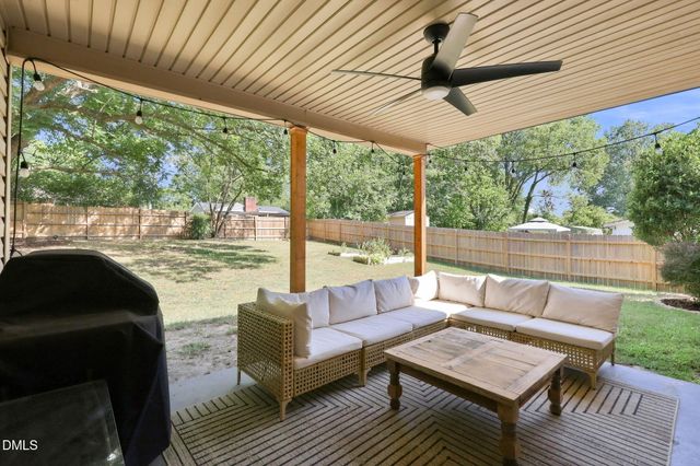913 Greenwich Street, Raleigh, NC 27610