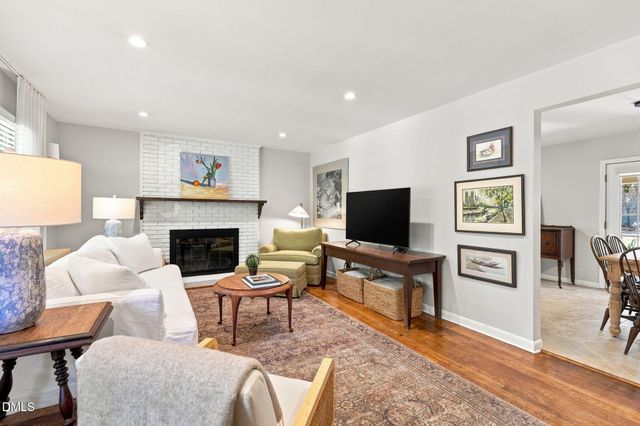 913 Greenwich Street, Raleigh, NC 27610