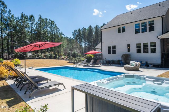 23 Crimson Way, Pittsboro, NC 27312