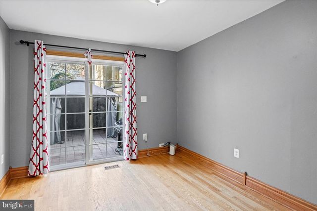 900 HARDEN CT, Baltimore, MD 21230