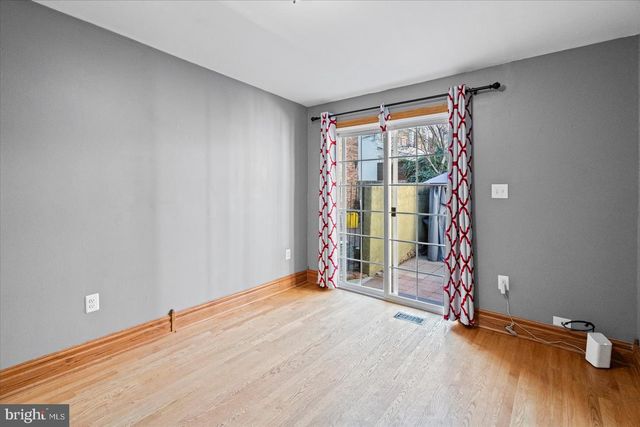 900 HARDEN CT, Baltimore, MD 21230