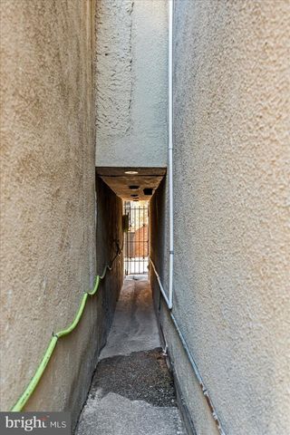 900 HARDEN CT, Baltimore, MD 21230