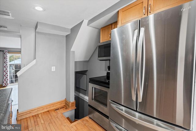 900 HARDEN CT, Baltimore, MD 21230