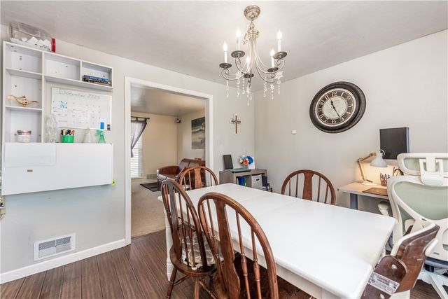 1325 Pesavento Dr, Bridgeville, PA 15017