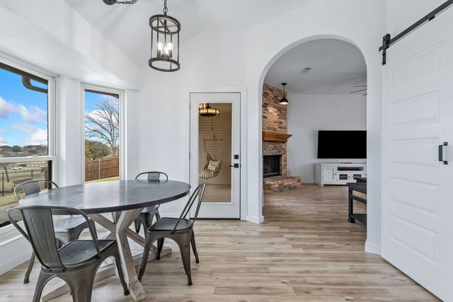 10304 Gray Oak Lane, Fort Worth, TX 76108