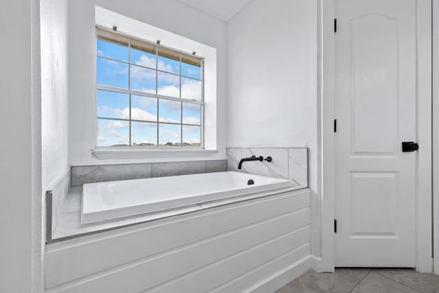 10304 Gray Oak Lane, Fort Worth, TX 76108