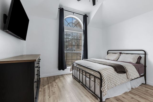 10304 Gray Oak Lane, Fort Worth, TX 76108